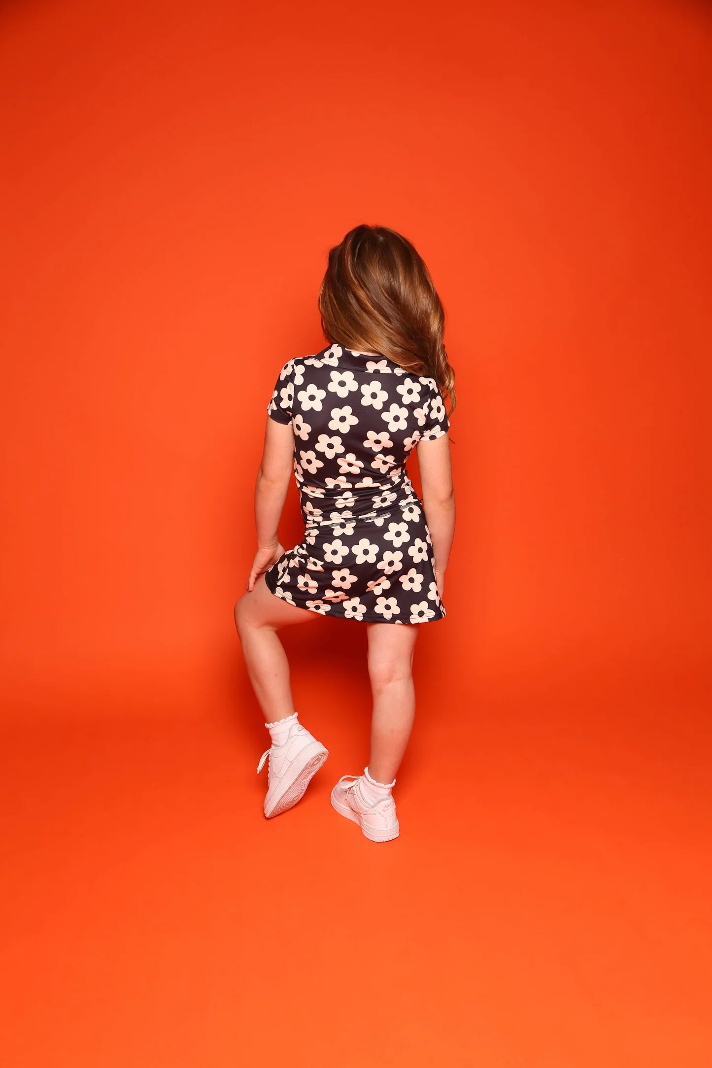 Sweet Pea Top - Black/White Daisies - Sparkle Plum Exclusive - Ready to Ship