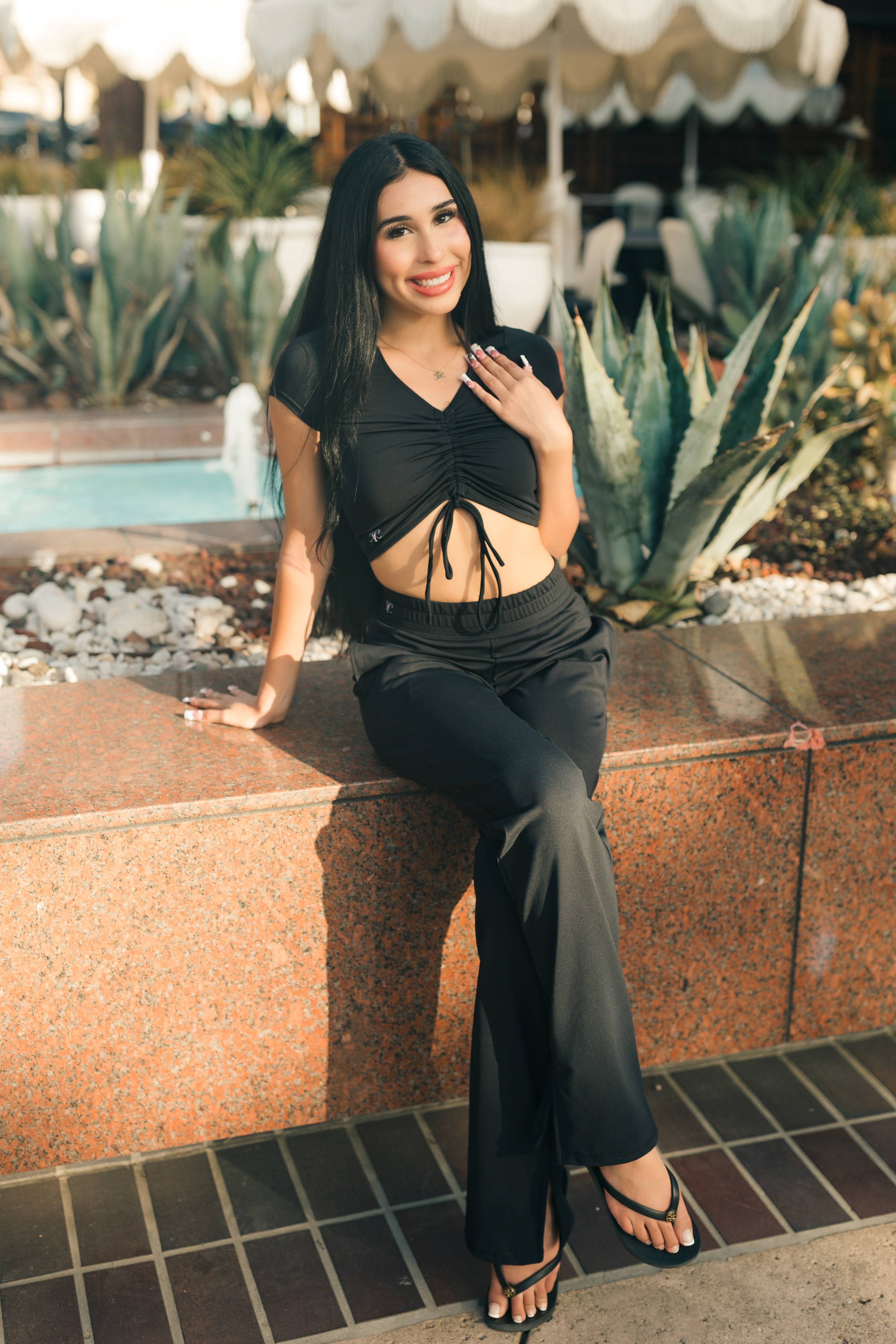 5th Ave Crop Top - Black