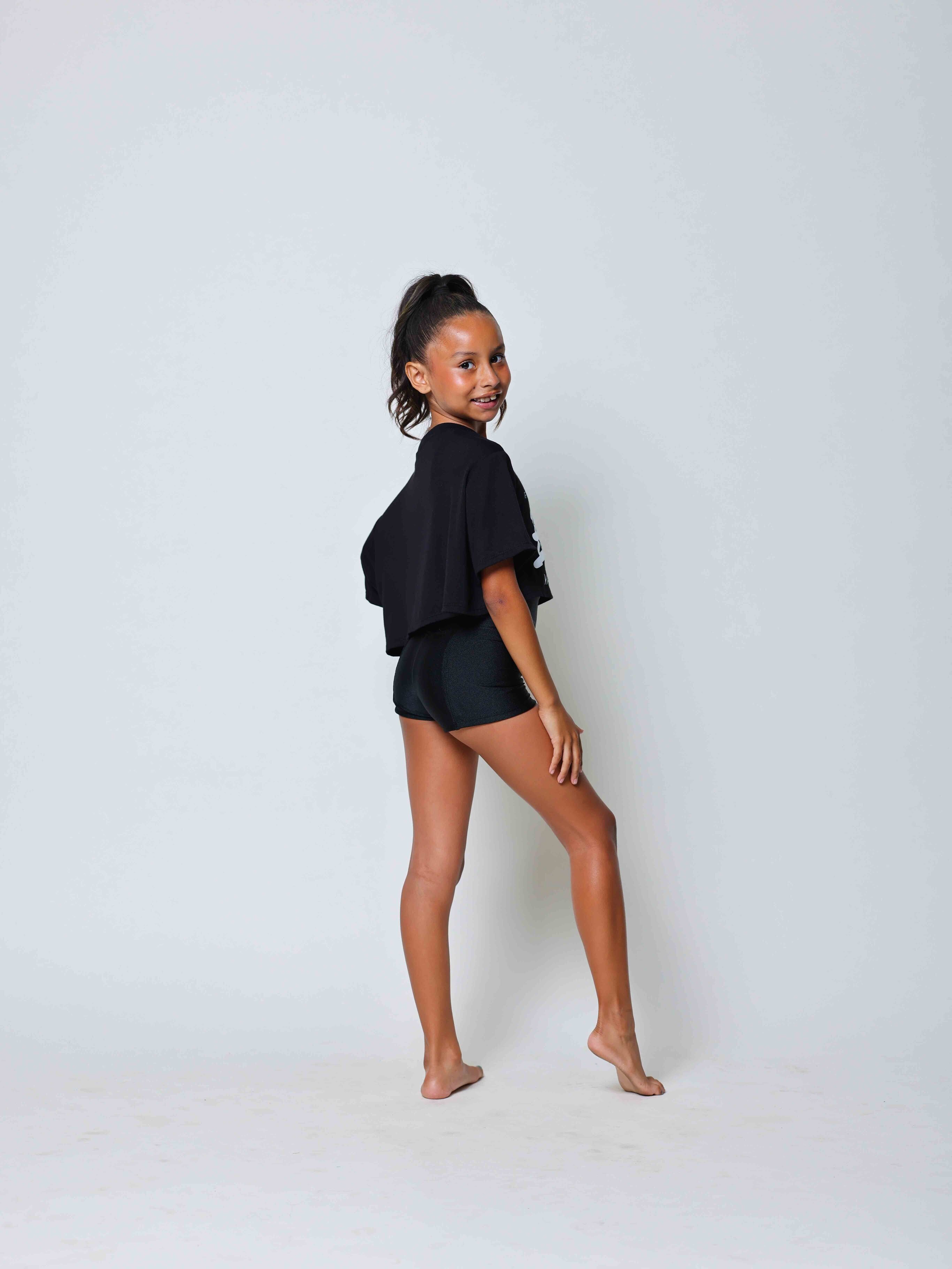 The Perfect Cropped Tee - Black