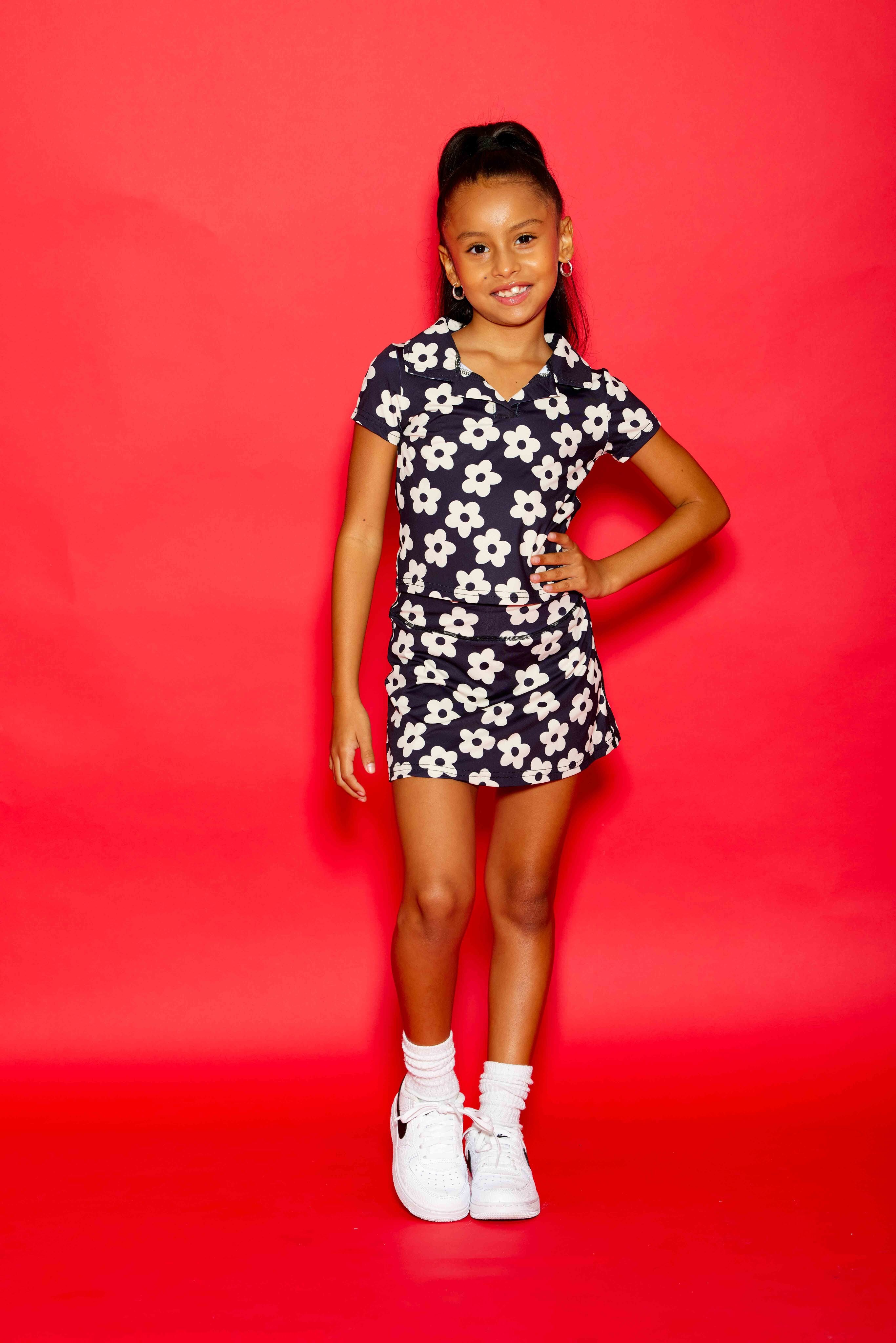 Sweet Pea Skort - Black/White Daisies - Sparkle Plum Exclusive - Ready to Ship