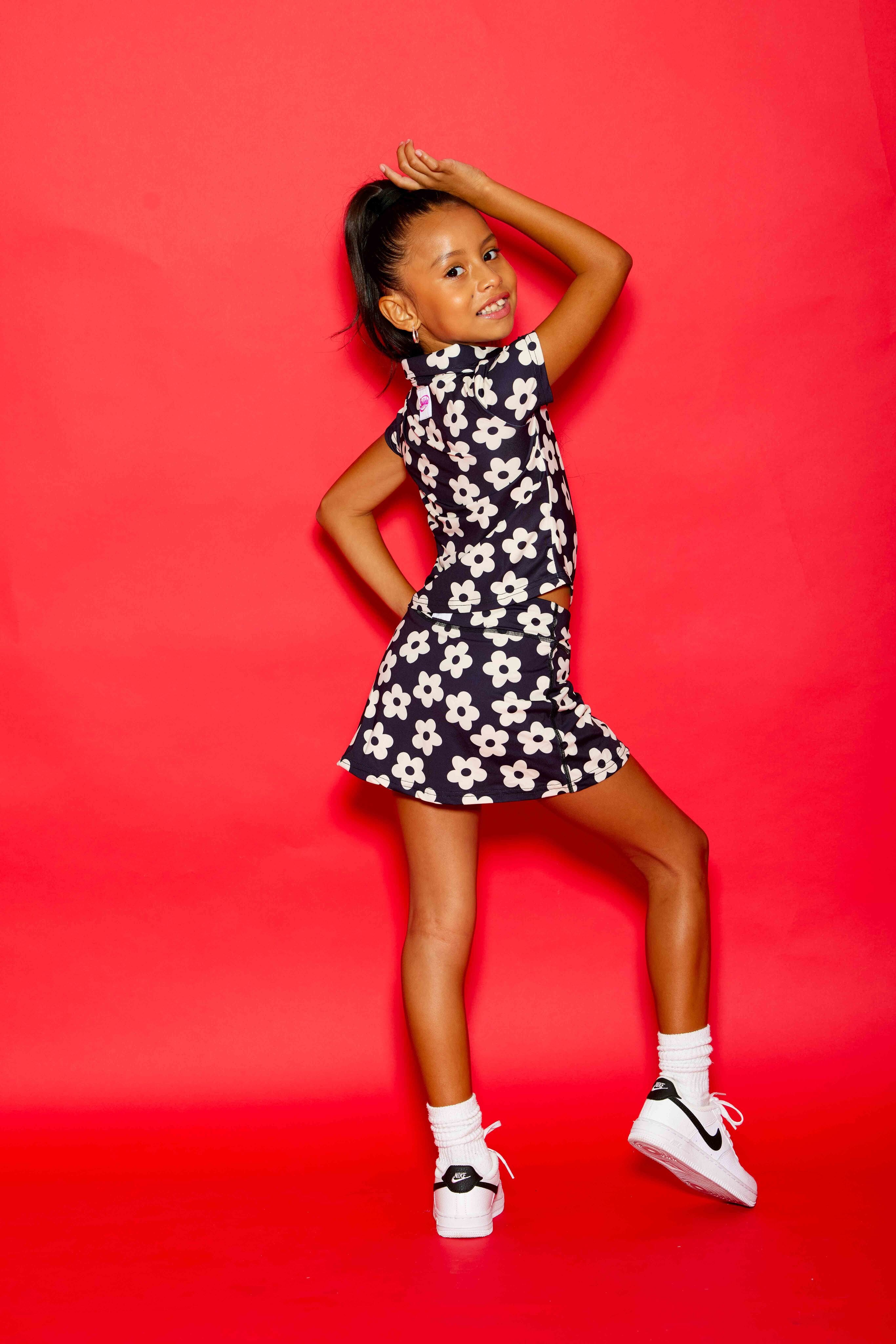 Sweet Pea Skort - Black/White Daisies - Sparkle Plum Exclusive - Ready to Ship