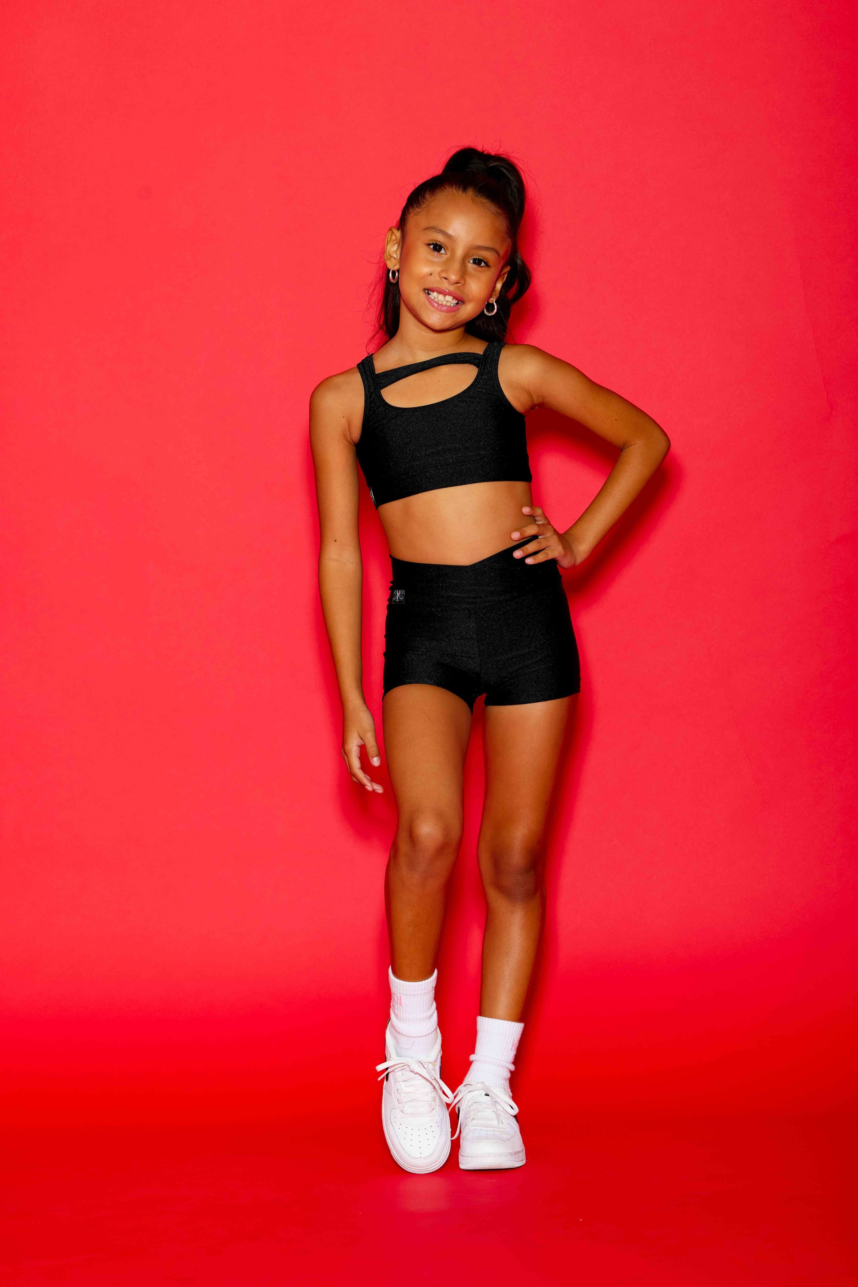 Win Win Chic Short - Black Shiny - Ready To Ship