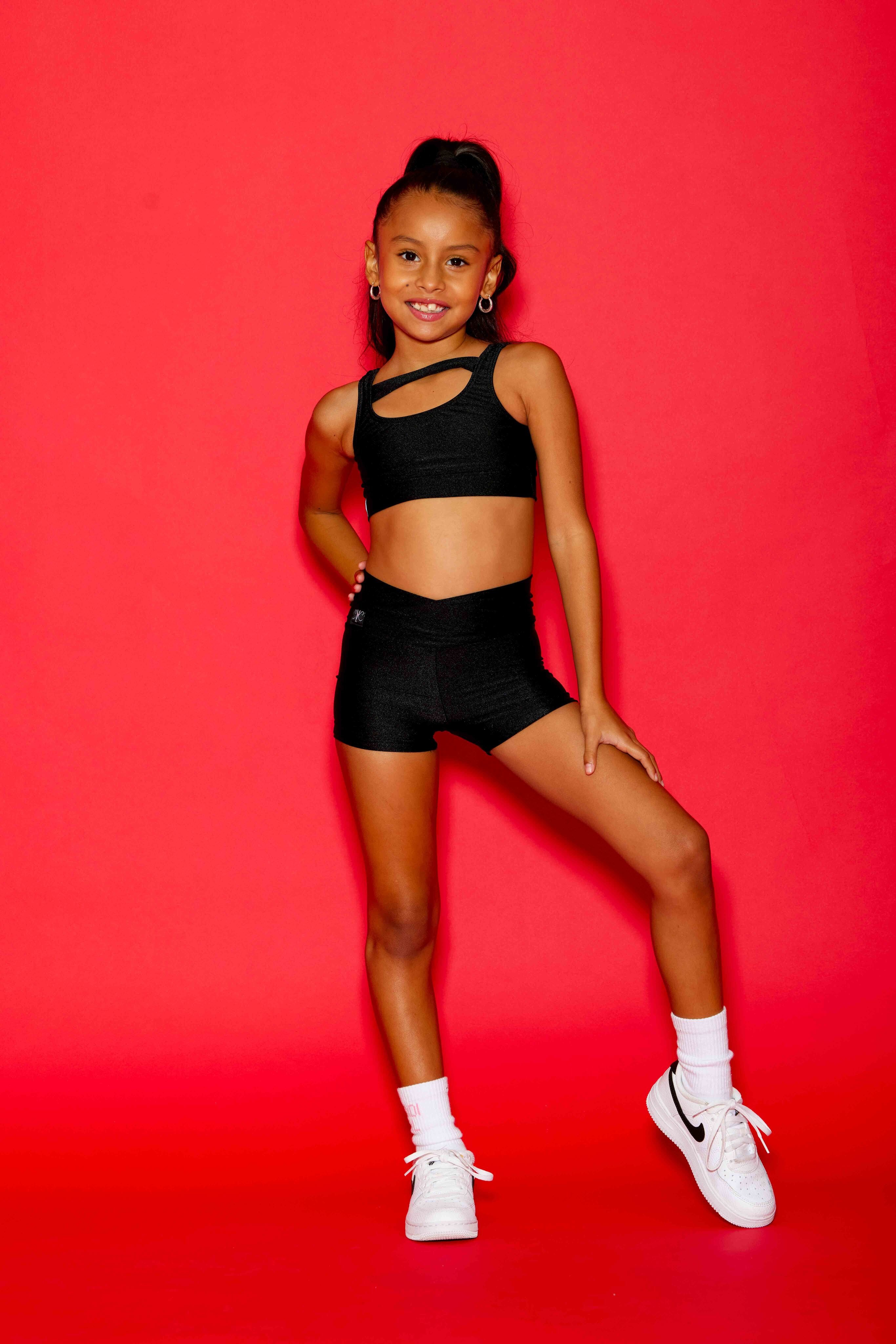 Win Win Chic Short - Black Shiny - Ready To Ship